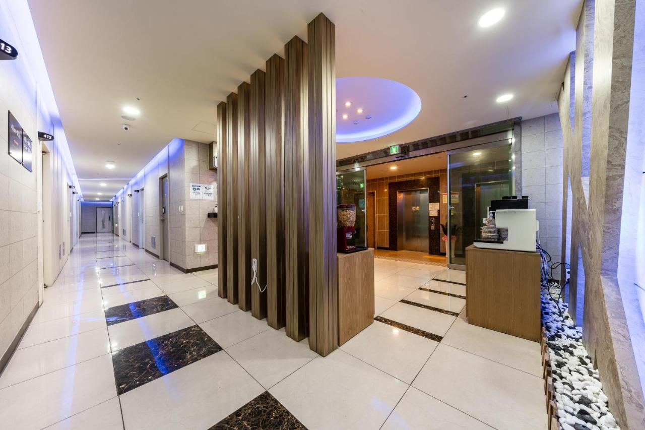 Golden Business Hotel Seosan Екстер'єр фото