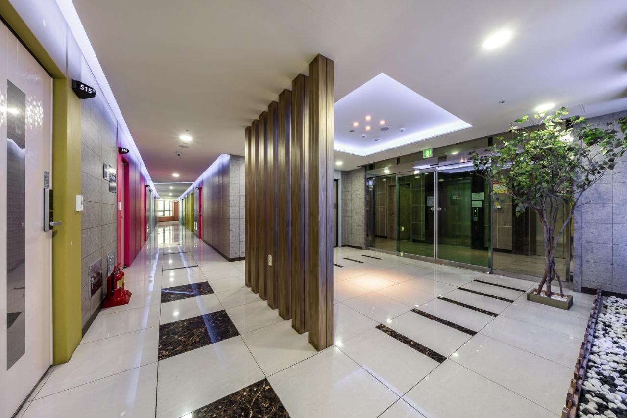 Golden Business Hotel Seosan Екстер'єр фото